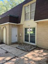 906 Augusta Ave - Photo 1 of 1