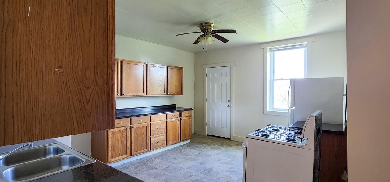 128 Martsolf Avenue - Photo 4 of 22