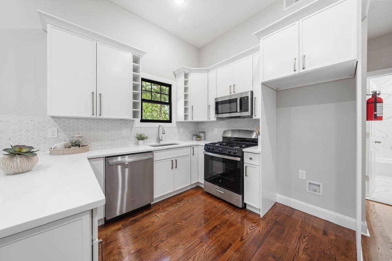 20 Madison Avenue - Photo 3 of 29