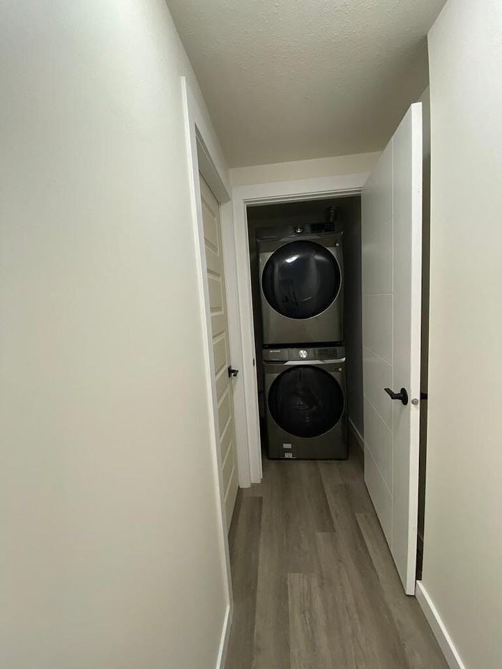 1332 157 St SW - Photo 4 of 17