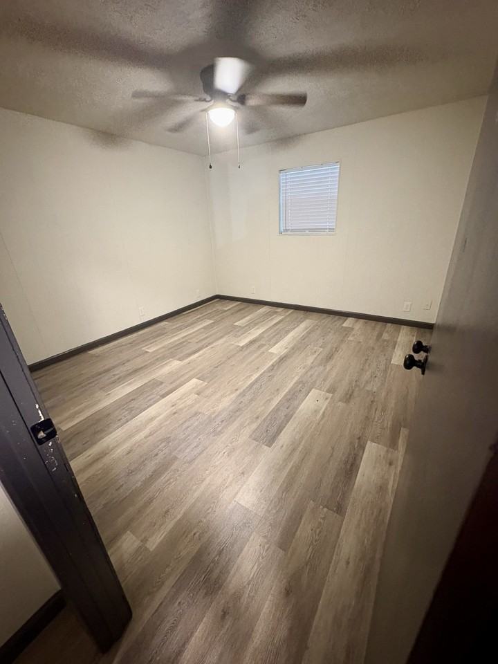 Warren Street Complex - Photo 3 of 27