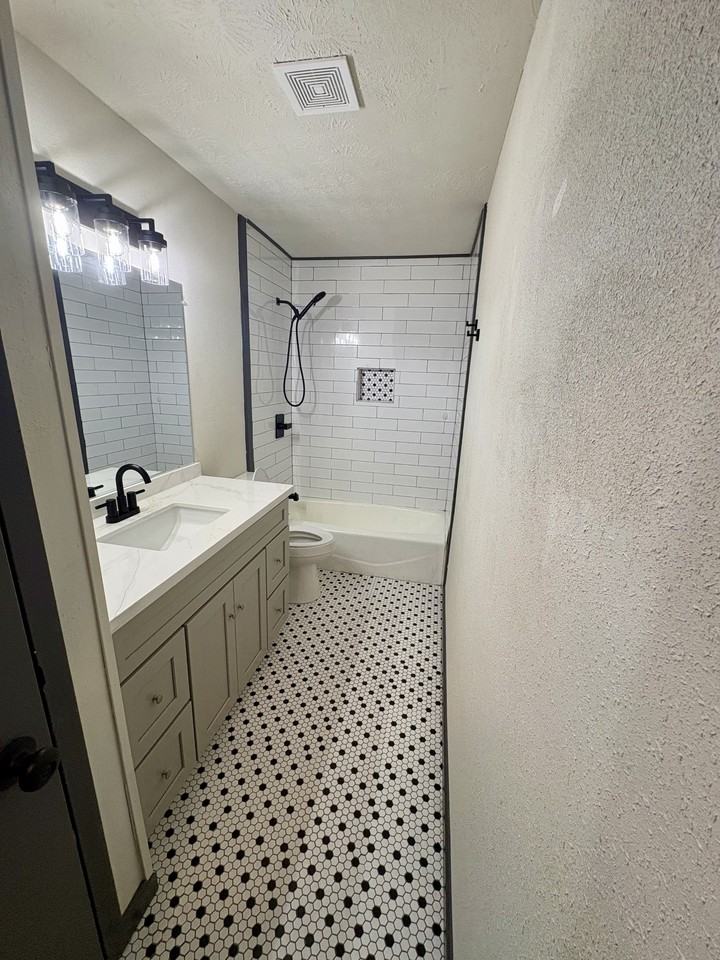 Warren Street Complex - Photo 7 of 27