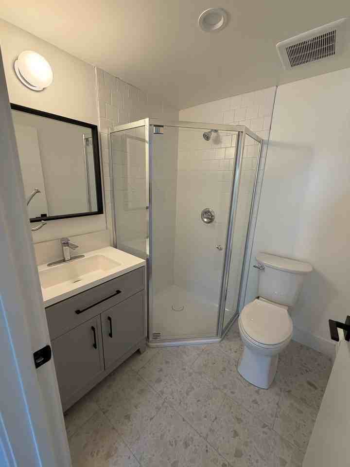 2346 South Bundy Drive - Photo 6 of 50