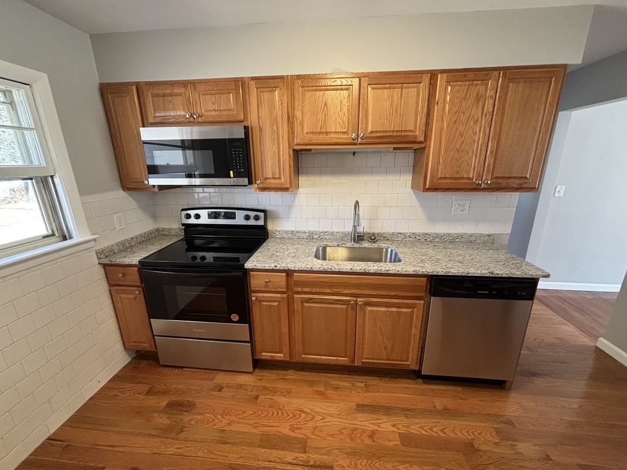 Brierway Dr #B - Photo 5 of 12