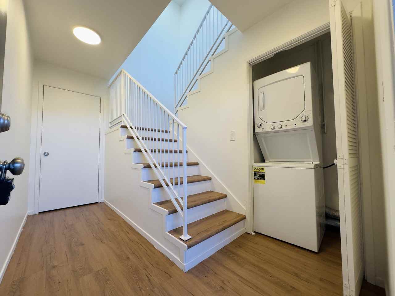 44 - 46 Ocean View - Photo 2 of 14
