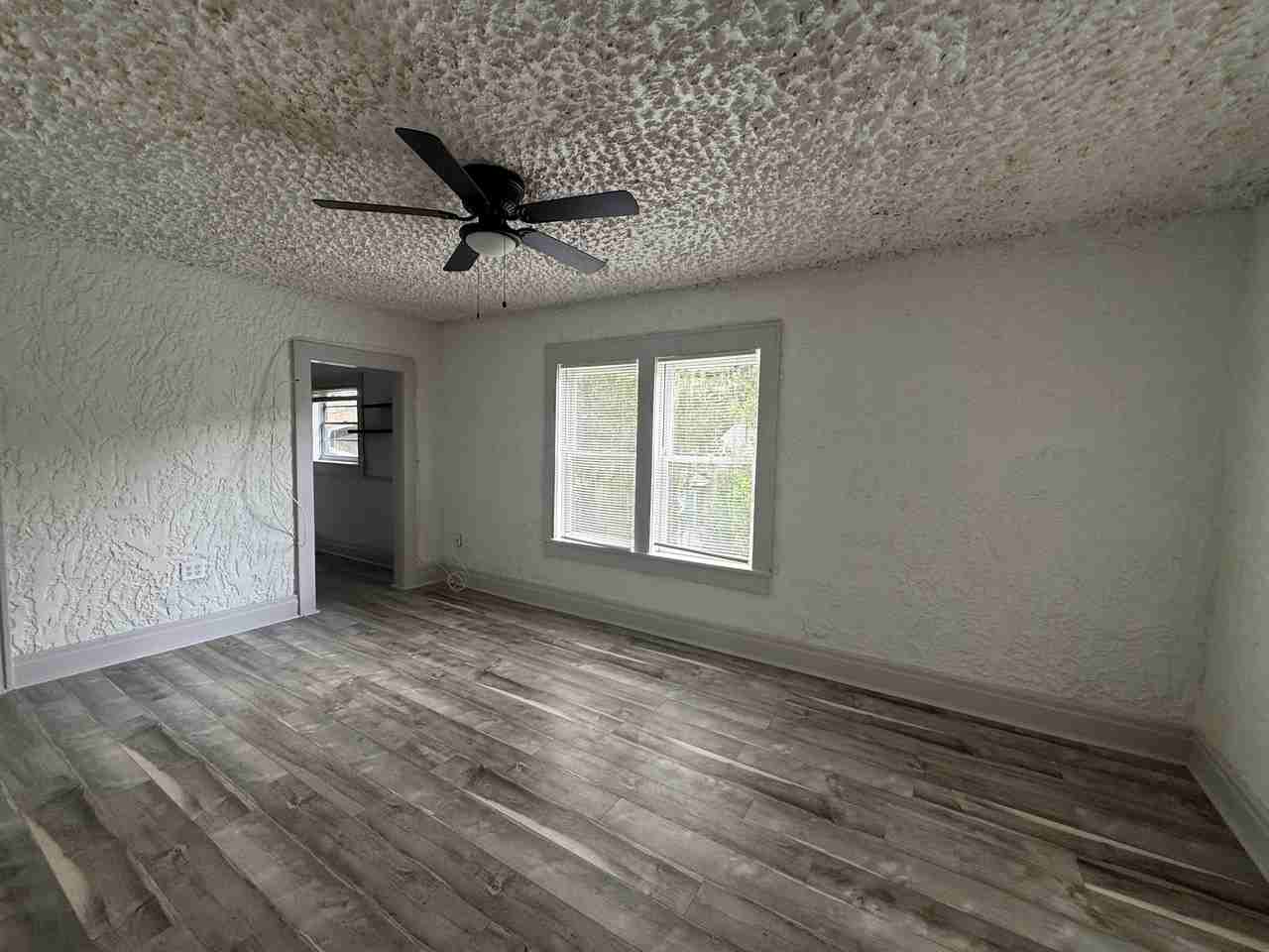 669 Avenue B NW Apt 7 - Photo 2 of 18