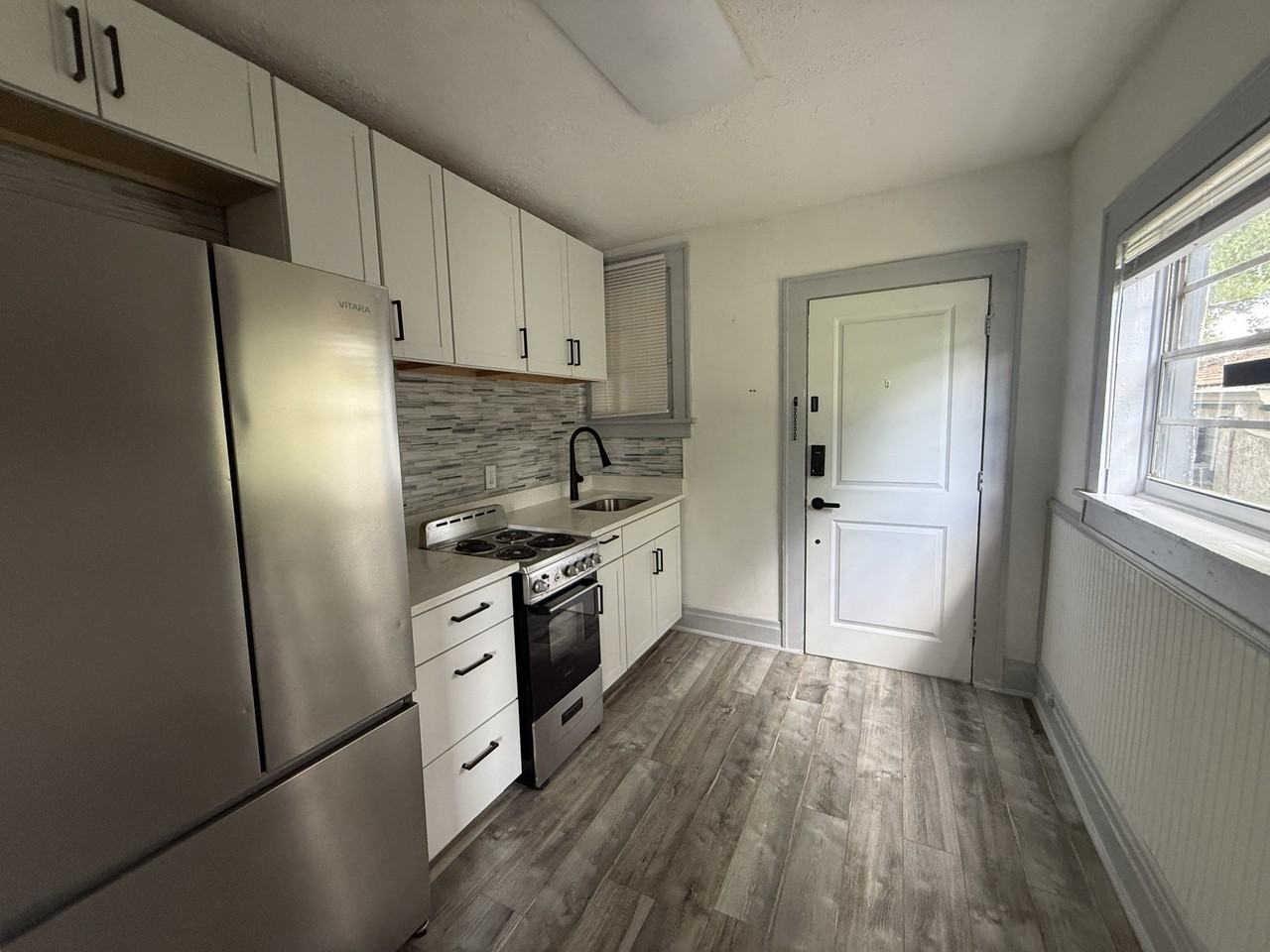 669 Avenue B NW Apt 7 - Photo 6 of 18