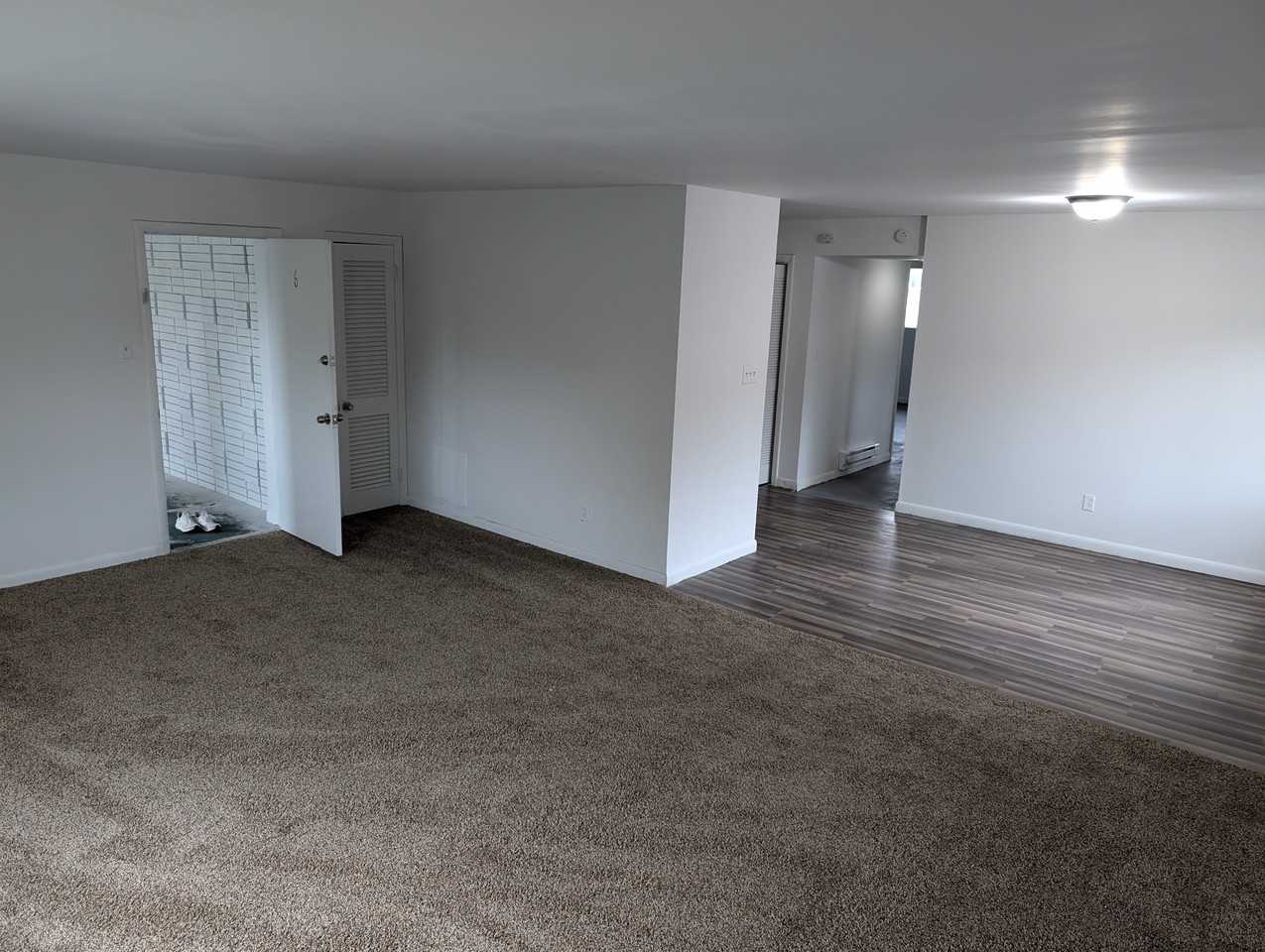96 Cromwell Place - Photo 2 of 28