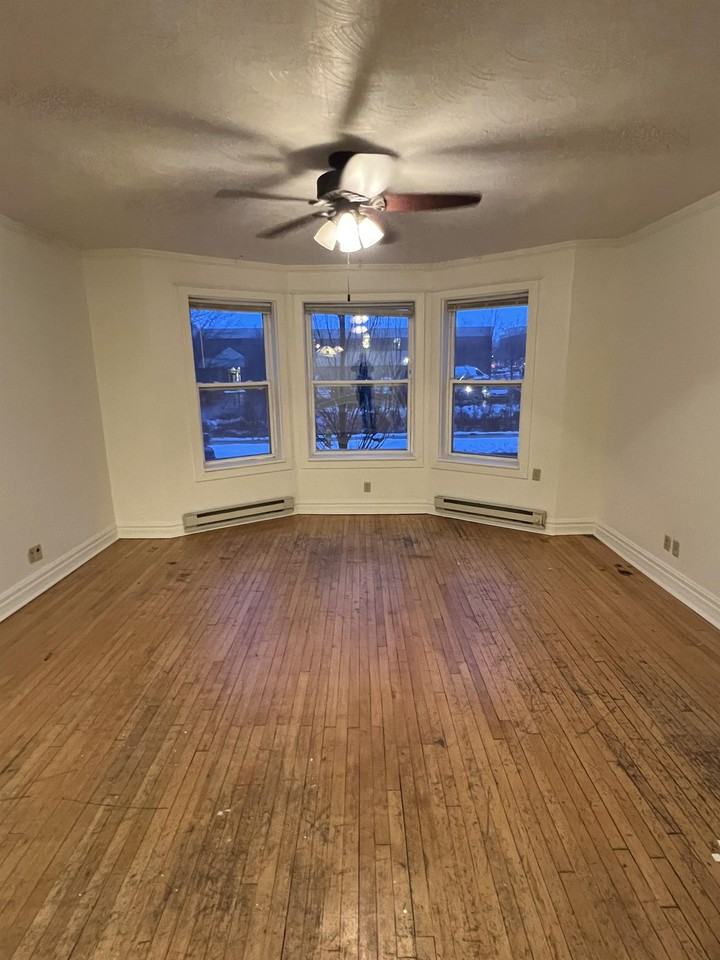 Pioneer Apartments - Photo 3 of 11