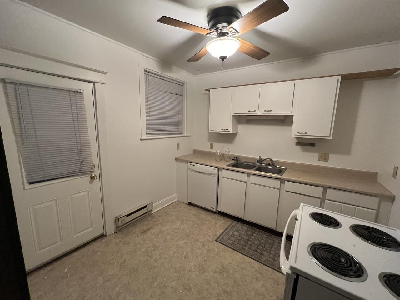 Pioneer Apartments - Photo 5 of 11