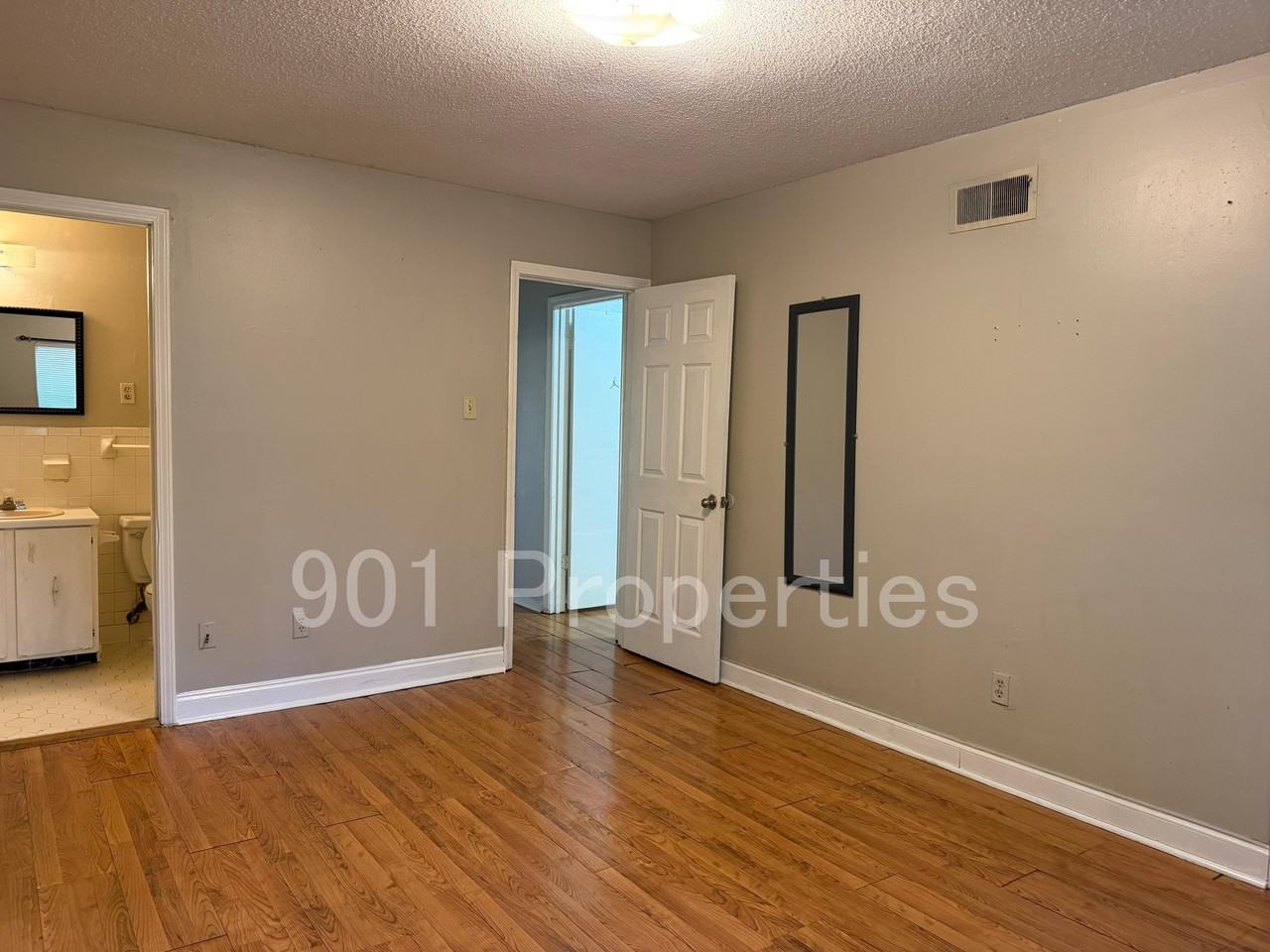 6415 Gillespie Road - Photo 6 of 14
