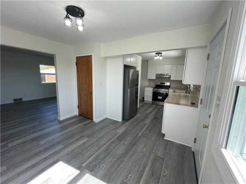 107 Clearview Ave - Photo 4 of 15