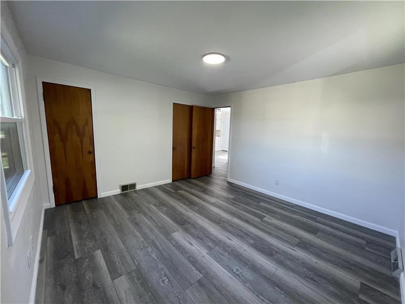 107 Clearview Ave - Photo 6 of 15