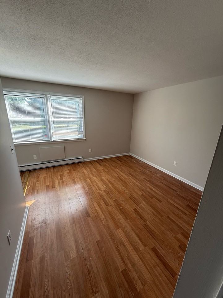 55 Oakland Ave - Photo 4 of 6