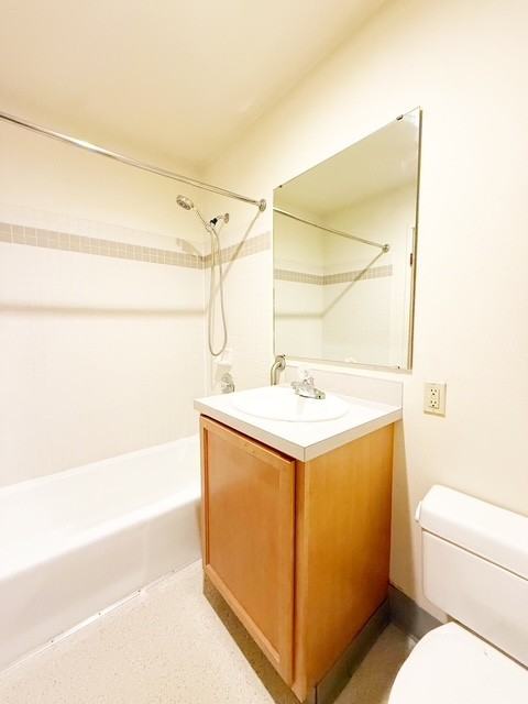 Poplars Apartments - Photo 4 of 18