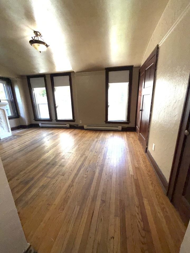 330 West Keefe Avenue - Photo 7 of 22