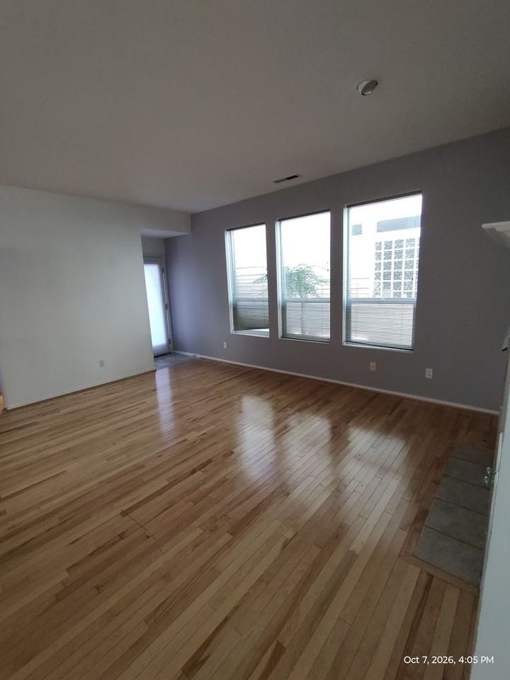 6624 Francis Ave Se - Photo 5 of 31