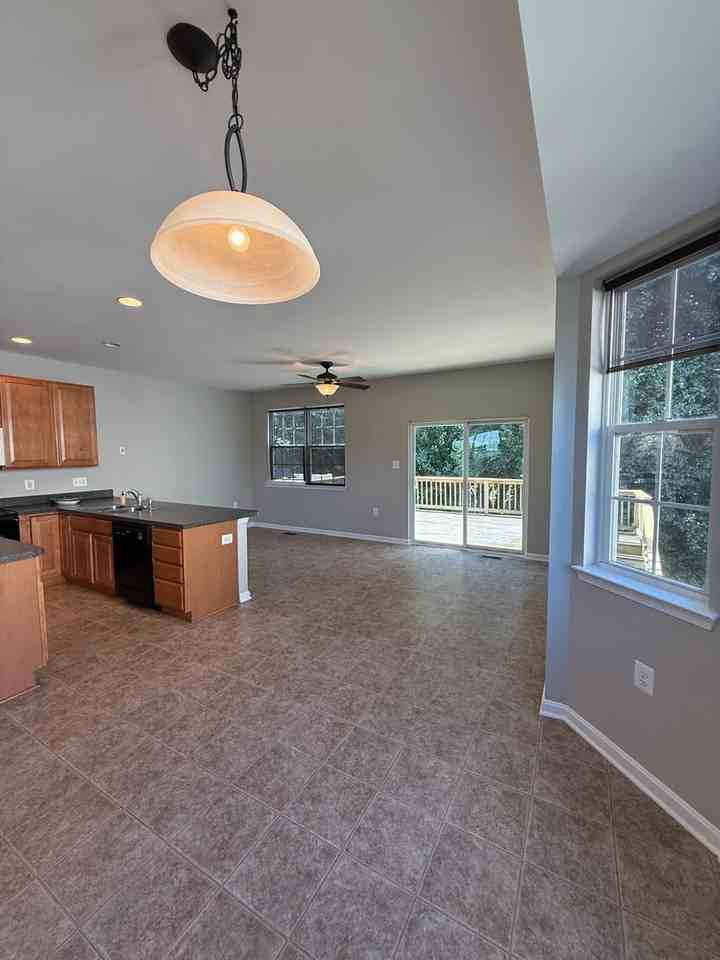 44 Milestone Ct - Photo 5 of 29