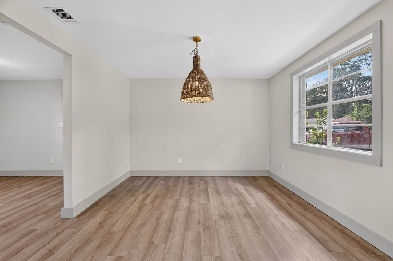108 E Whatley St - Photo 7 of 45