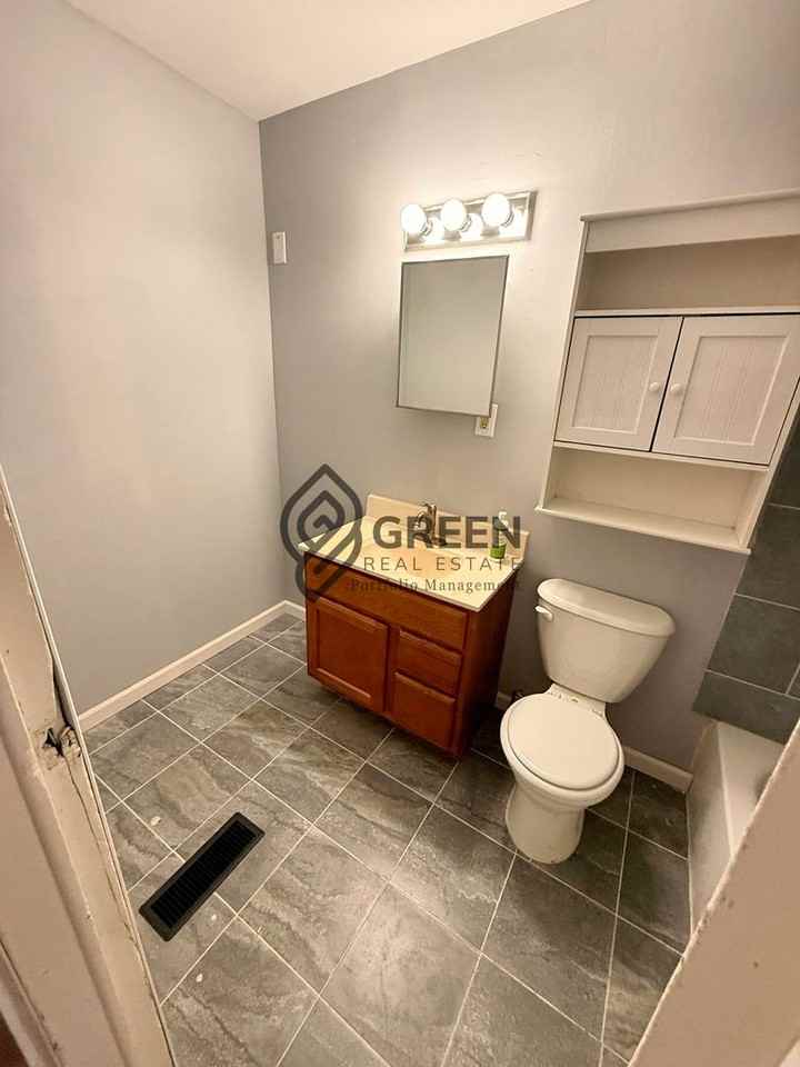530 N Cottage Ave - Photo 4 of 8