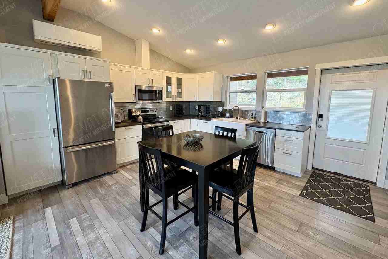 2485 Nw Todds Crest Dr