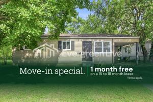featured image of 2825 Draper St