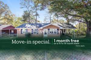 featured image of 404 Richcreek Rd