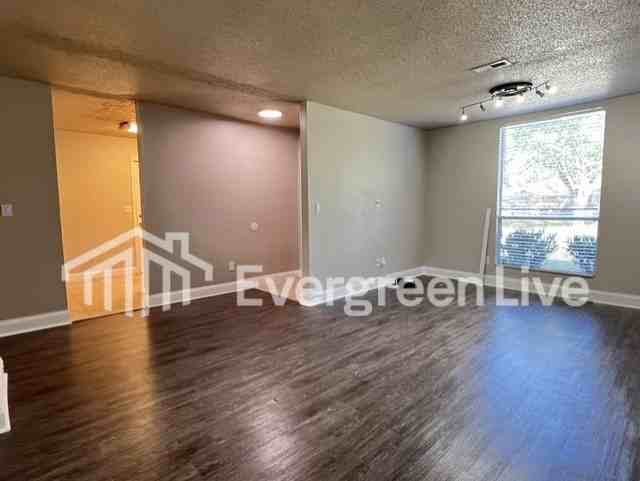 107 Calla Ct - Photo 3 of 18