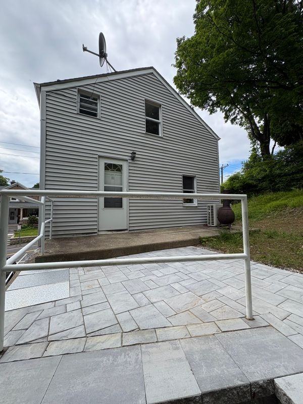 54 Buckingham St - Photo 2 of 4