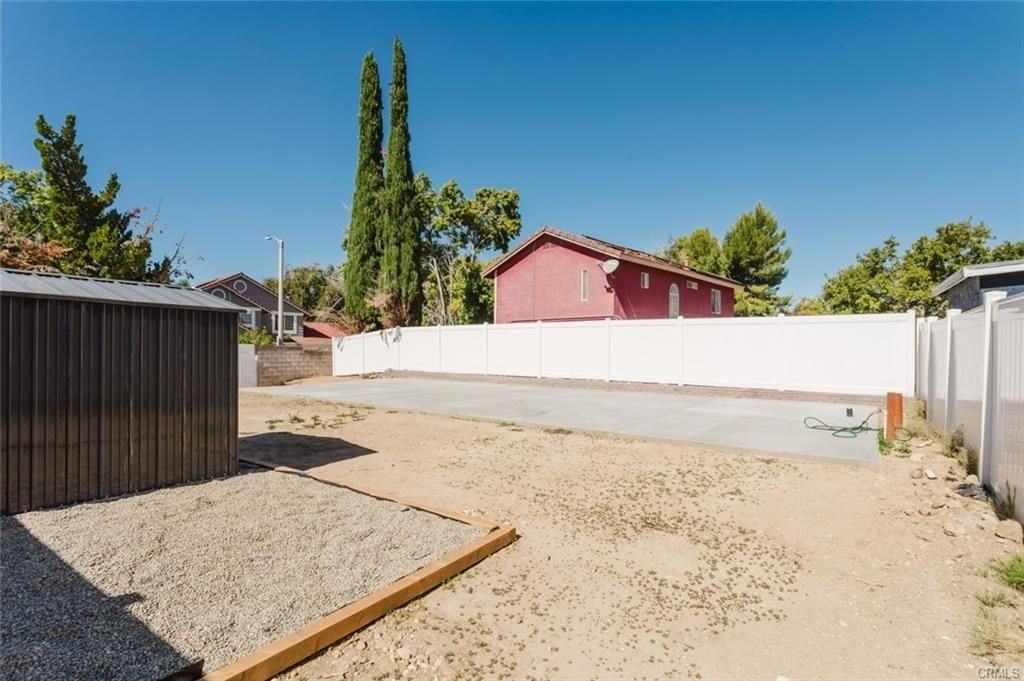 203 Linda Ct - Photo 7 of 26