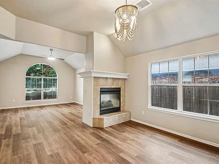 300 Ridge Lake Blvd - Photo 3 of 29