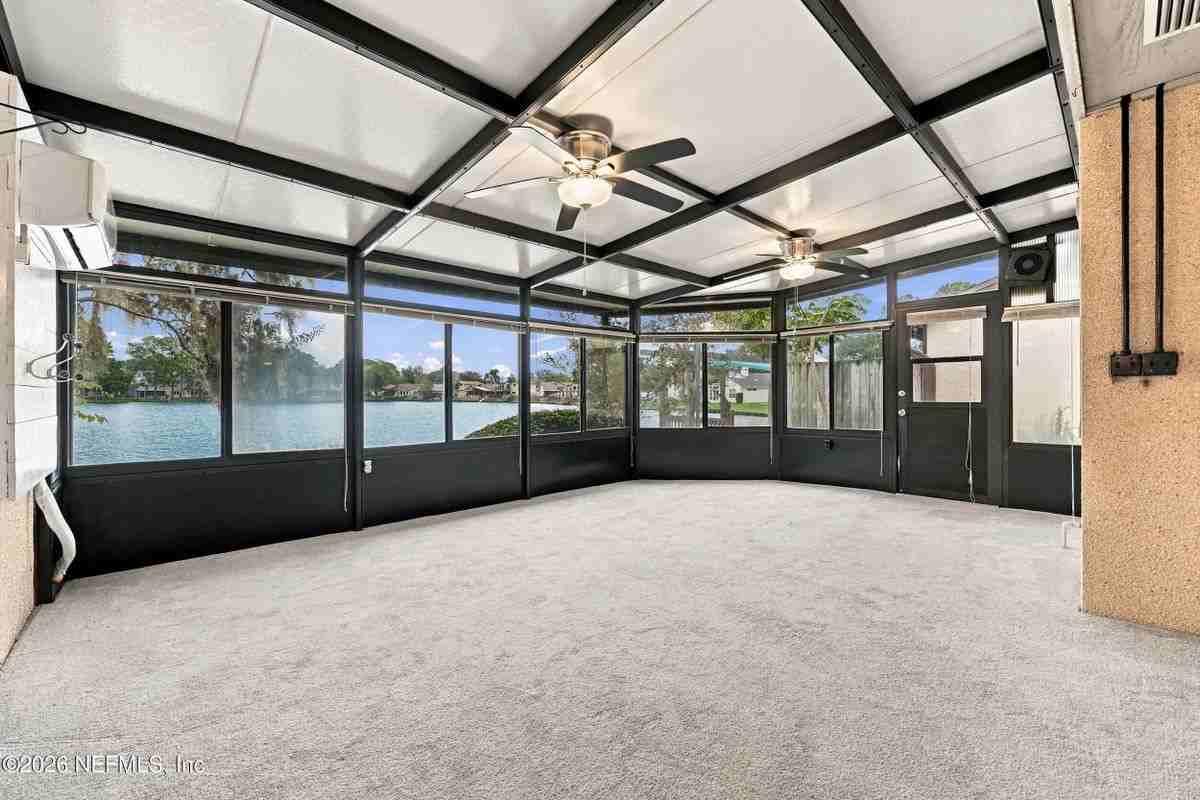 11317 Conch Ct - Photo 3 of 33