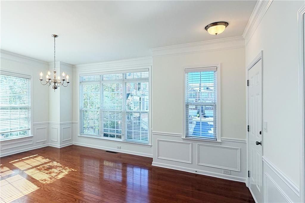 6071 Joybrook Rd - Photo 4 of 21