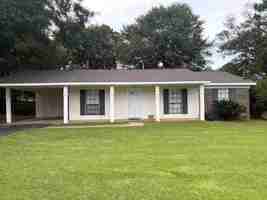 featured image of 9660 Trailwood Dr S
