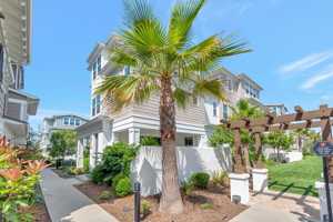 featured image of 2112 Cresta Dr