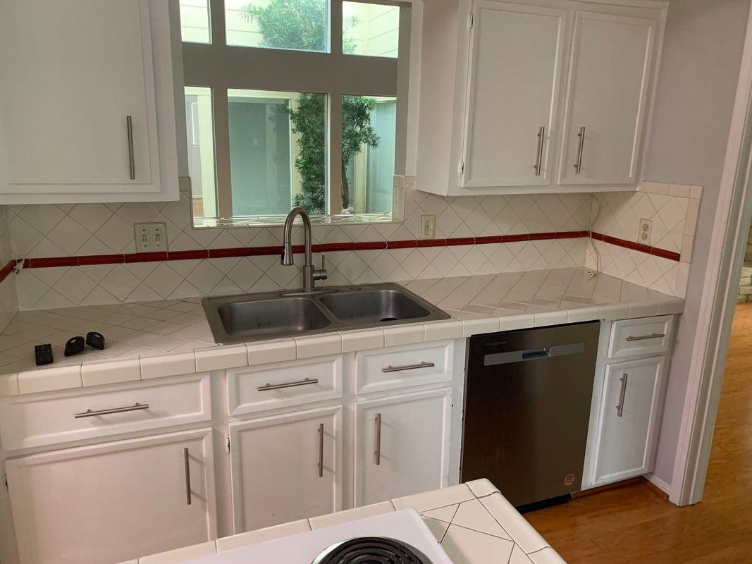 1310 S Kirkwood Rd - Photo 4 of 50