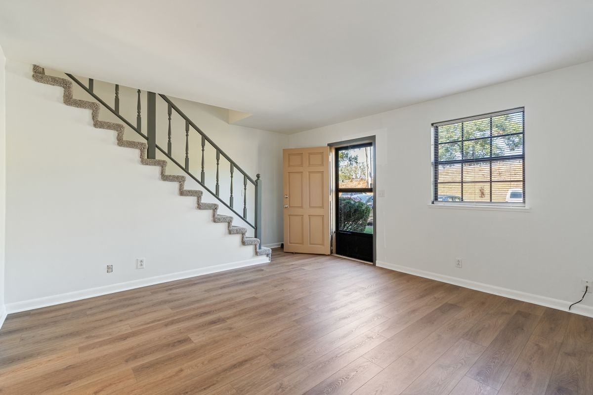420 Walton Ln ##A1 - Photo 5 of 30
