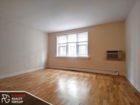 625 W Wrightwood Ave - Photo 1 of 1
