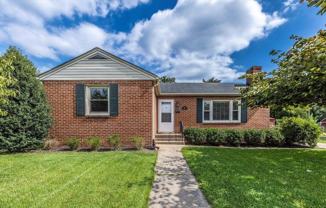 916 Seminole Rd - Photo 1 of 1