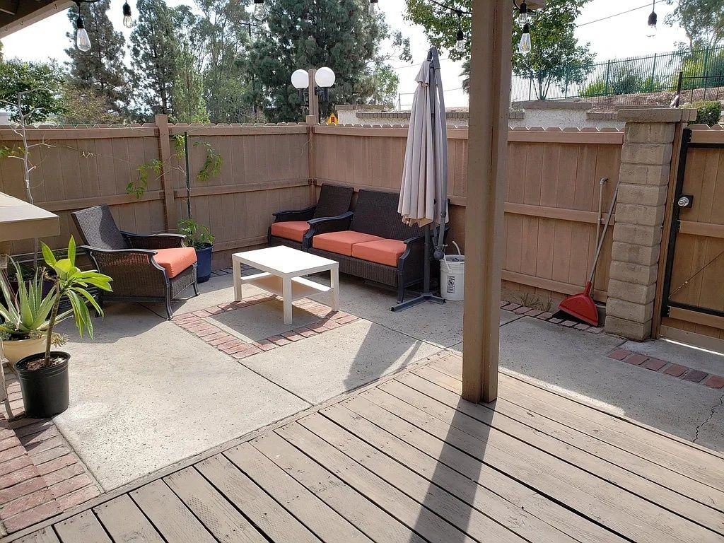 1501 Avenida Selva - Photo 2 of 16