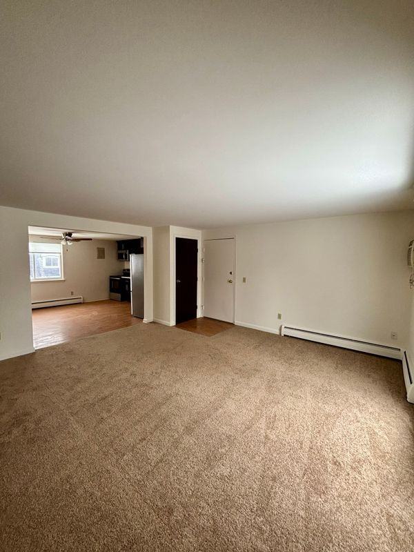 27 Losson Garden Dr ##1 - Photo 2 of 15