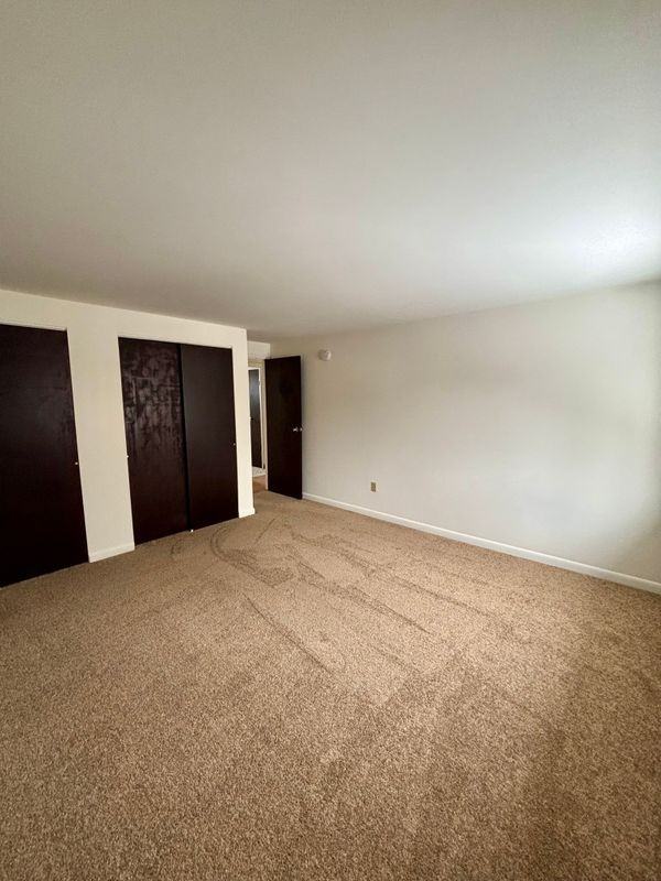 27 Losson Garden Dr ##1 - Photo 4 of 15