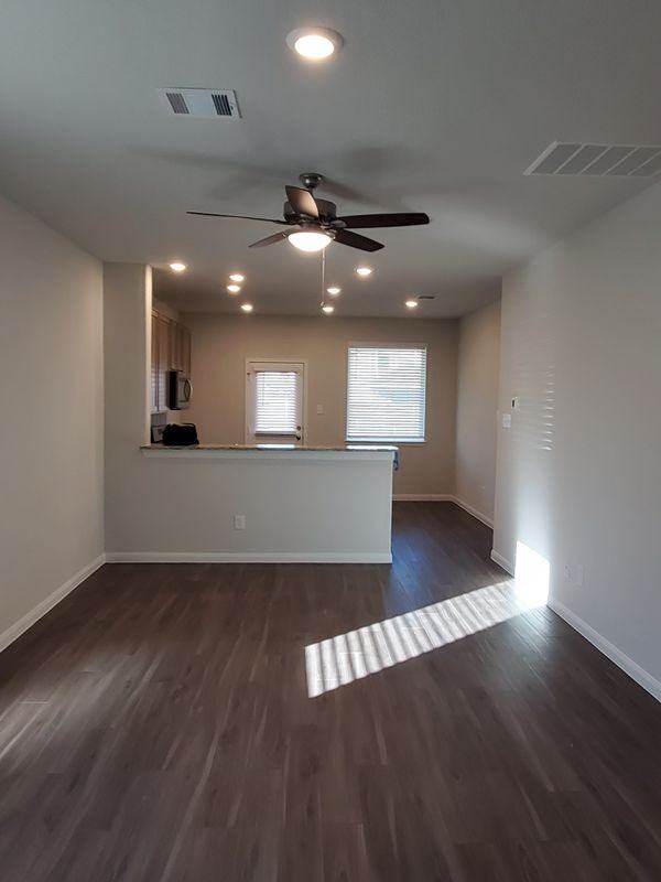 18827 Luminescent Ln - Photo 6 of 7
