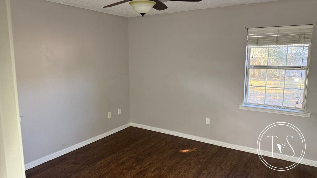 291 Cowart Rd - Photo 4 of 21