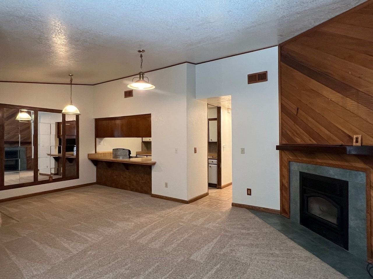 7783 Chancery Ct - Photo 6 of 19