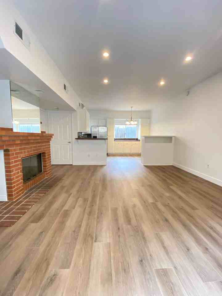 10761 Lawler St #3 - Photo 3 of 10