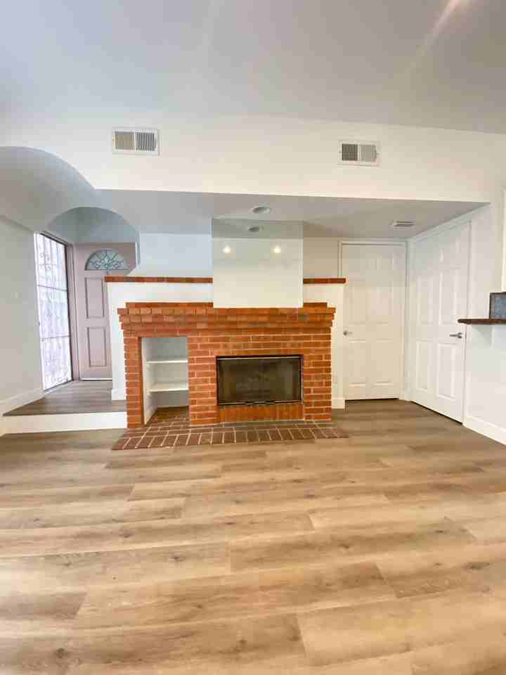 10761 Lawler St #3 - Photo 4 of 10