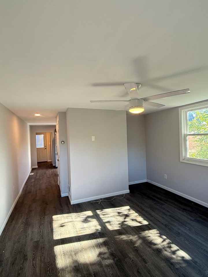 4933 Yew St - Photo 6 of 19