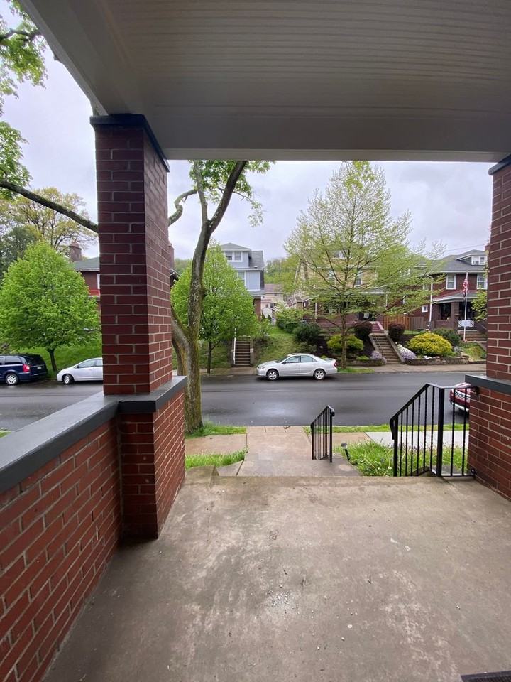 1610 Jancey St - Photo 2 of 50