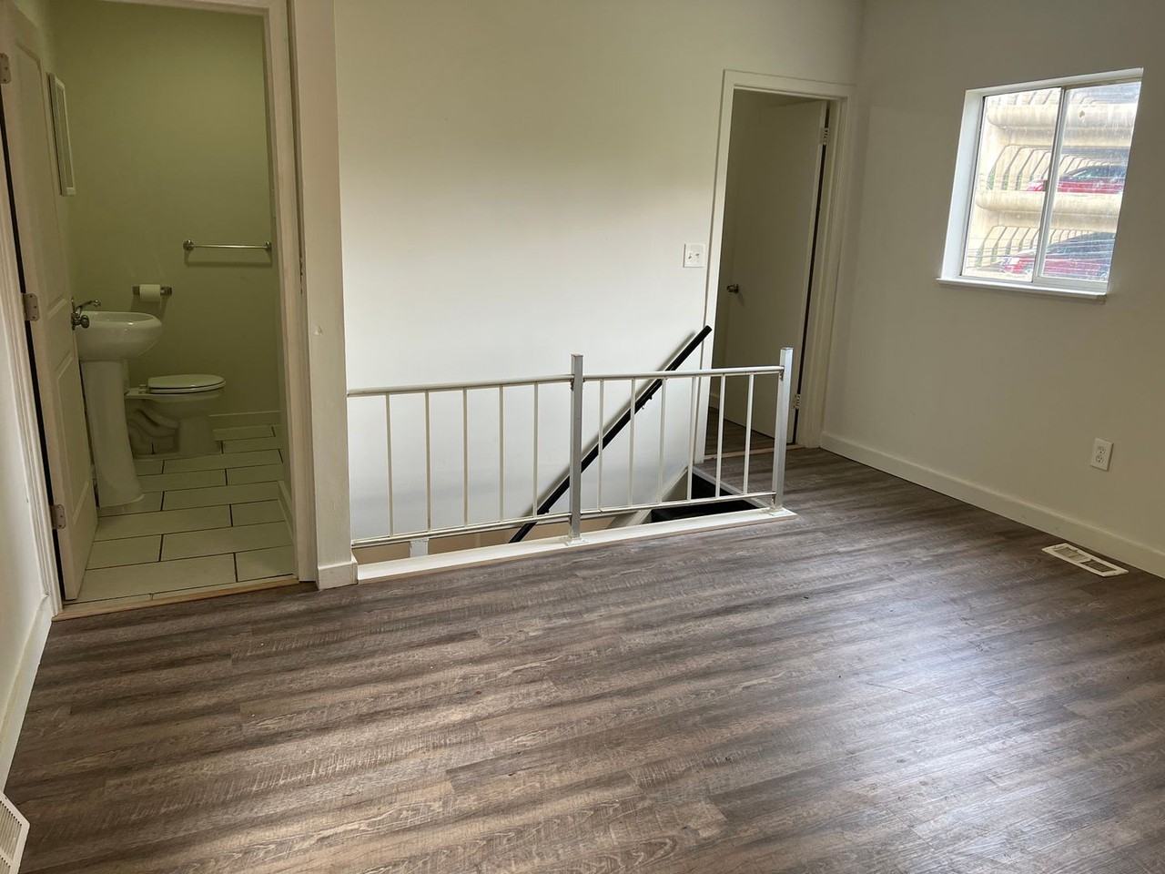 609 Hospital Way - Photo 4 of 9